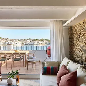 Beachfront Penthouse With Sea Views In Cadaqués
